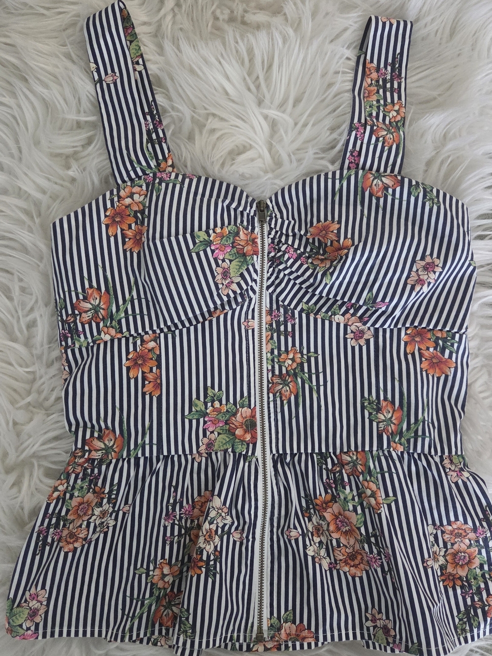 Blusa A Rayas Con Estampado Floral
